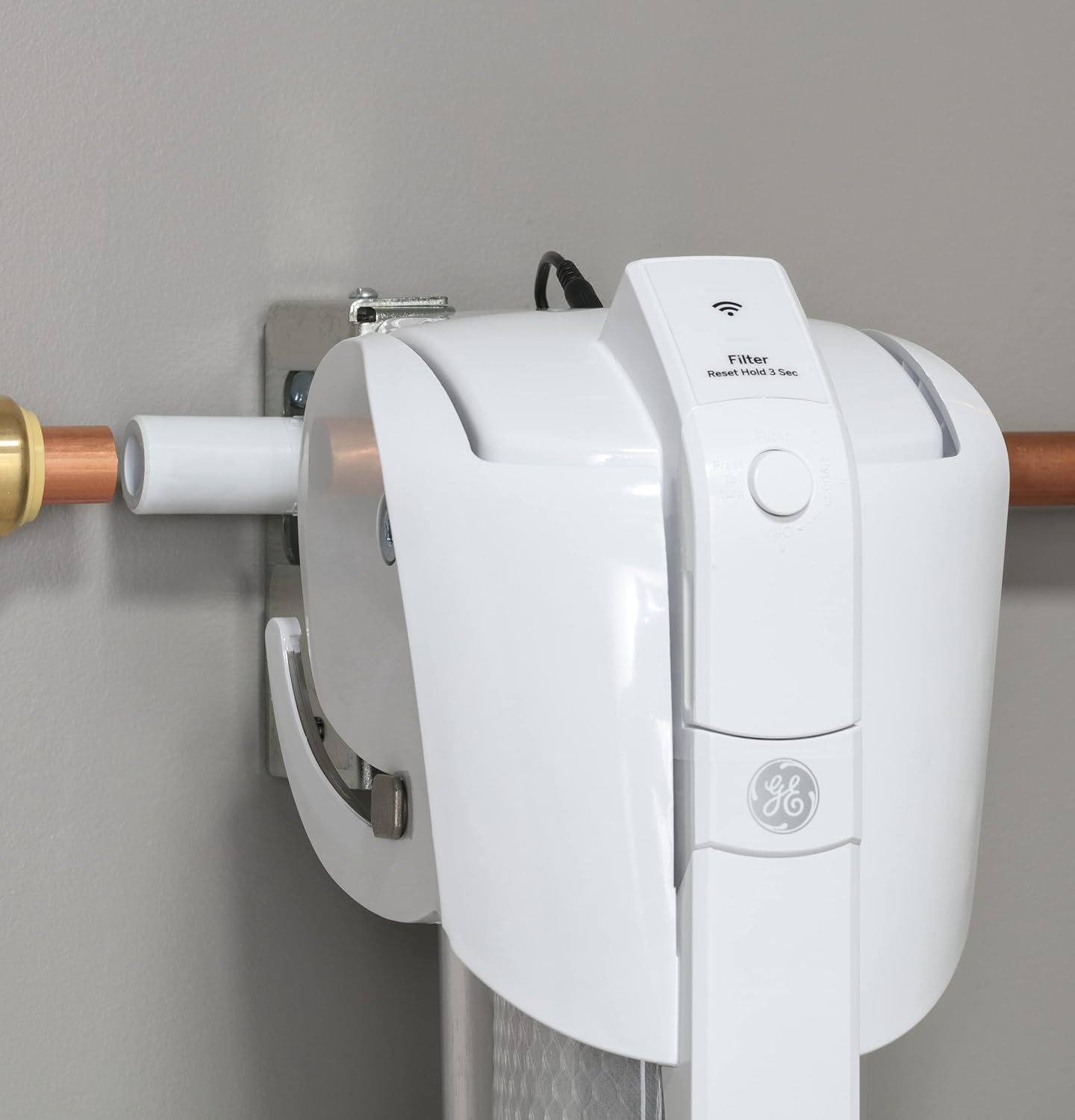 image:imageGE Smart Whole House Leak Detection Water Filtration System  Reduces Sediment Rust amp More  Install Kit Included  Filter Not Included  Replace Filter FTHPM FTHTM FTHLM Every 3 Months  GXWH70M